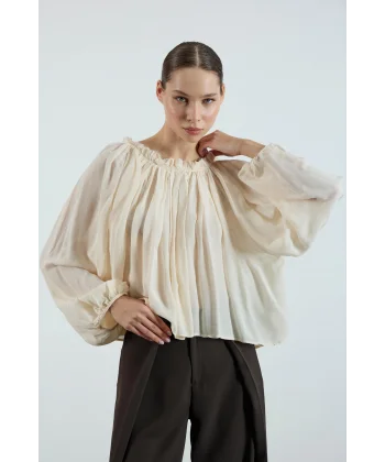 Yakası Büzgülü Ekru Bluz