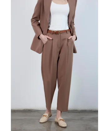 Yüksek Bel Kemerli Havuç Pantolon Açık Kahve