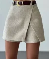 Kemerli Kruvaze Tüvit Şort Etek Bej