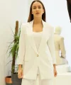 Astarı Garnili Beyaz Blazer Ceket