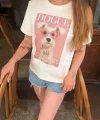 Önü Boncuk Nakış Detaylı Dogue Yazılı Beyaz Tshirt