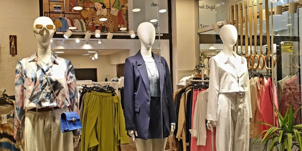 2025 Kadın Giyim Trendleri: Myradan Stil ve Kombin Önerileri