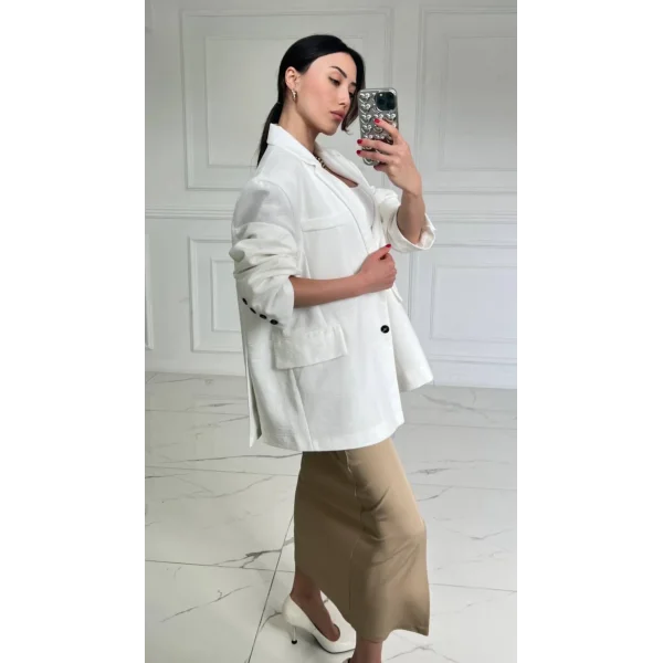 Oversize Düğmeli Beyaz Keten Ceket