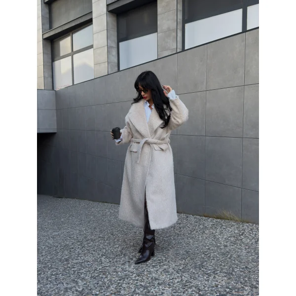 Bağlamalı Tüy Dokulu Yün Kaban-Bej