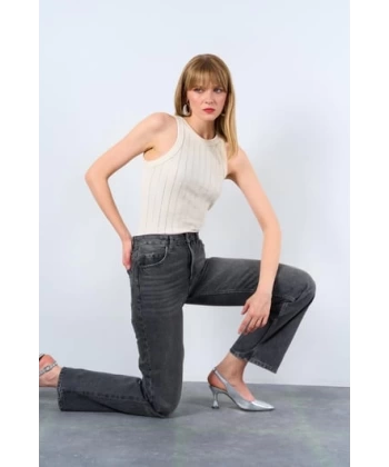 Halter Yaka Taş Baskılı Atlet - Ekru