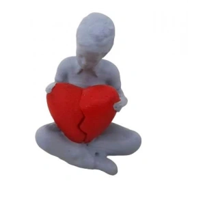 Kırık Kalp (ÖN SİPARİŞ)