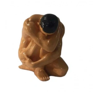 Çıplak Saklanma (ÖN SİPARİŞ)