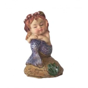 Kayada Oturan Deniz Kızı