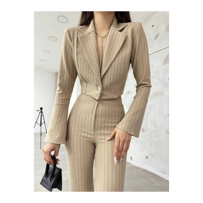 Bej İspanyol Kollu İtalyan Çizgili Takım