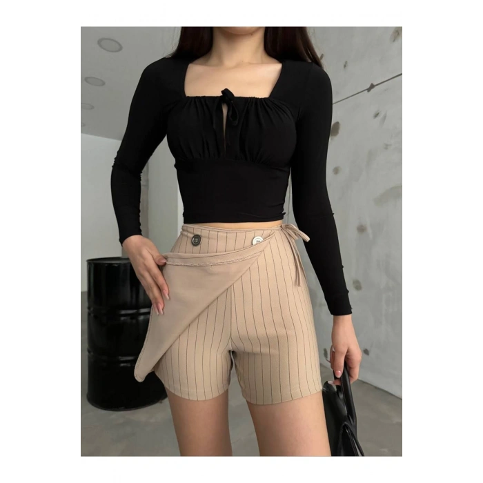 Bej Düğme Detaylı İtalyan Çizgili Şort Etek