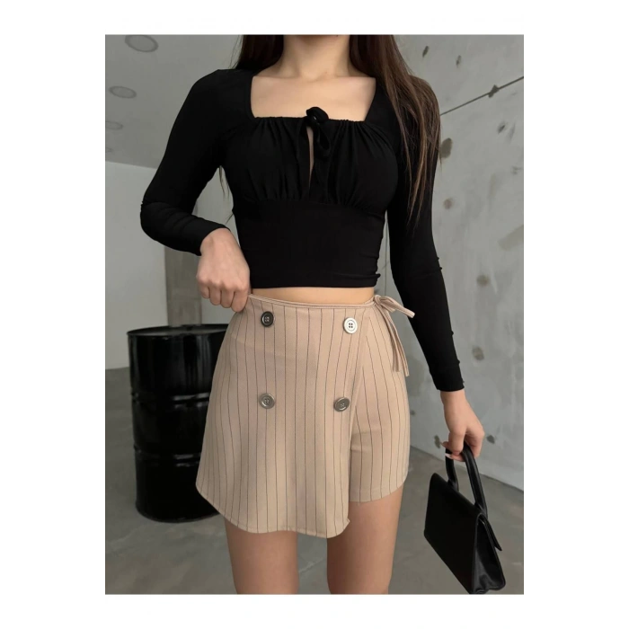 Bej Düğme Detaylı İtalyan Çizgili Şort Etek