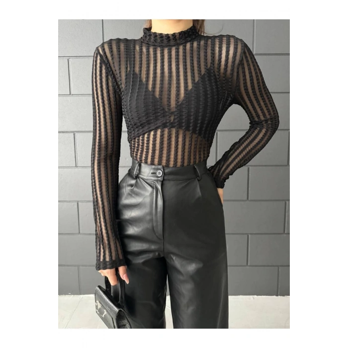 Siyah Tül Detay Transparan Bluz