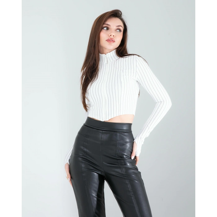 Beyaz Fitilli Parmak Geçmeli Crop