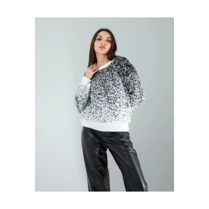 Siyah Kar Tanesi Desenli Triko Kazak