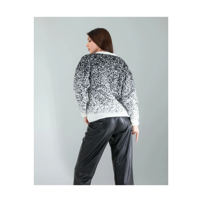 Siyah Kar Tanesi Desenli Triko Kazak