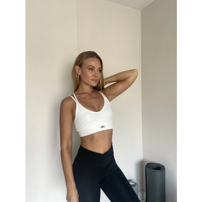 Beyaz Çapraz Askılı Pedli Spor Büstiyer