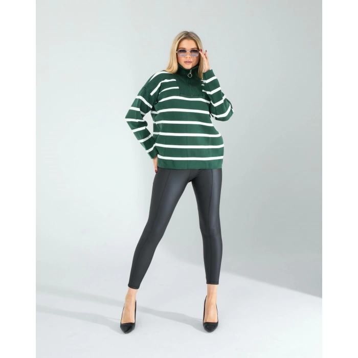 Yeşil Dik Yaka Çizgili Triko Kazak