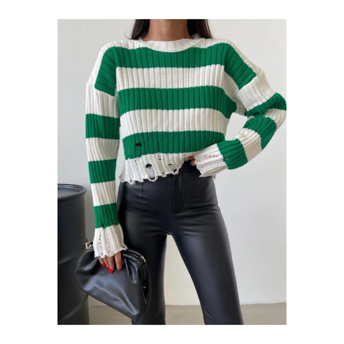 Yeşil Çizgili Yırtık Detaylı Triko Kazak
