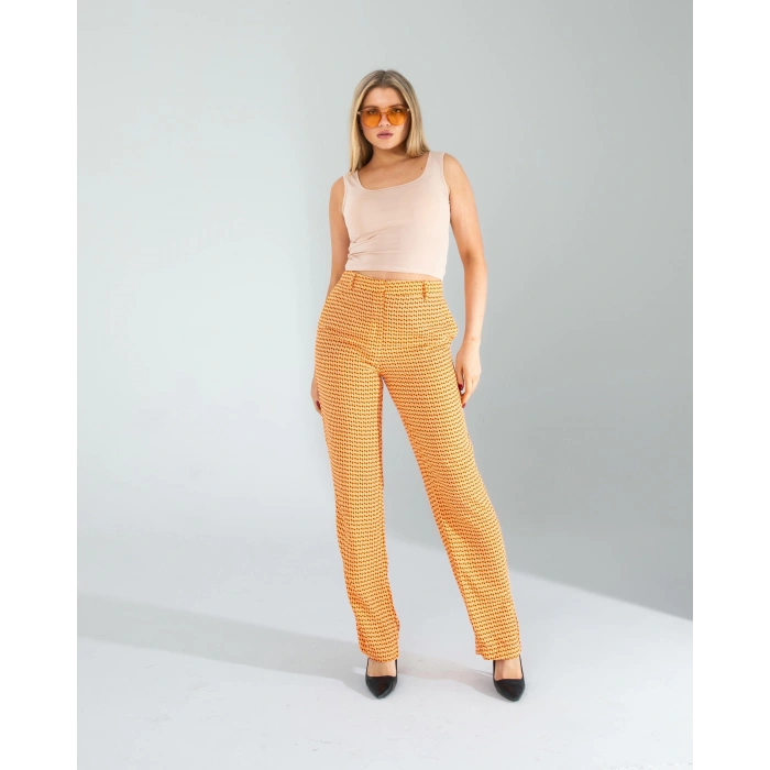 Bej Kare Yaka Basic Bluz