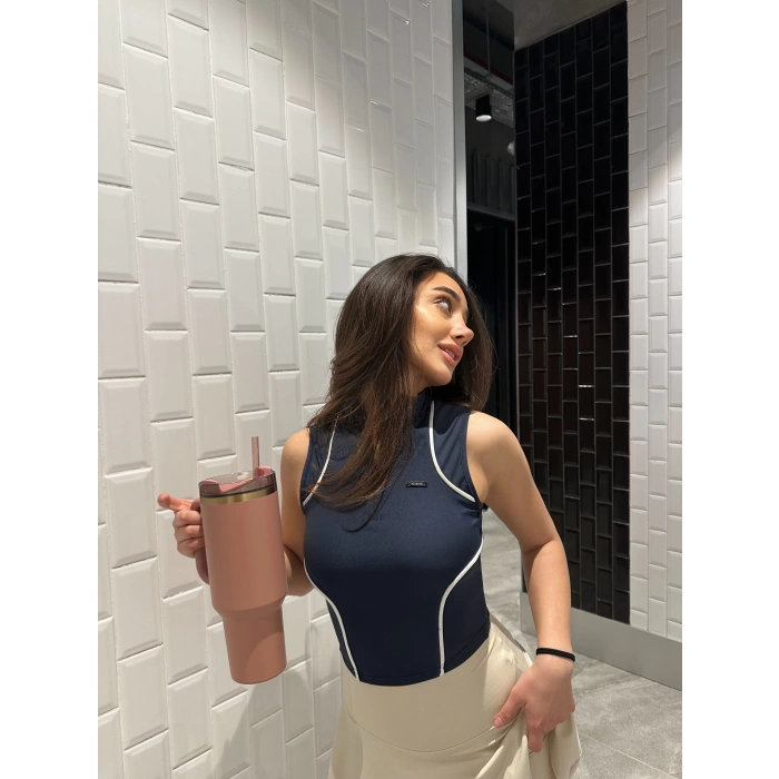 Lacivert Fermuarlı Bilyeli Bluz