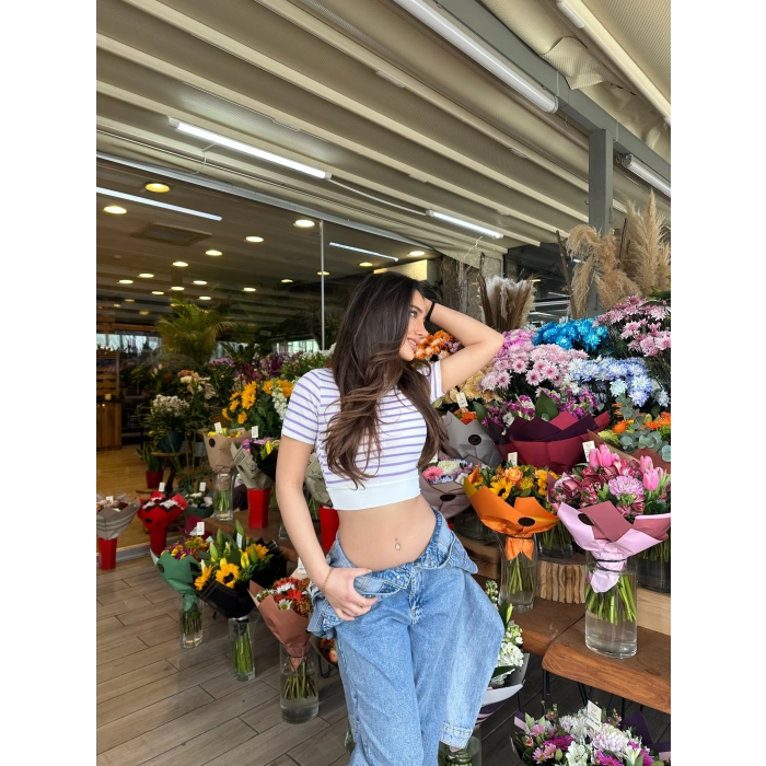 Mor Çizgili Manşet Detay T-Shirt