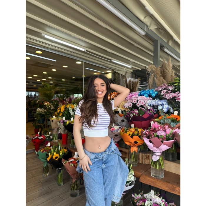 Mor Çizgili Manşet Detay T-Shirt