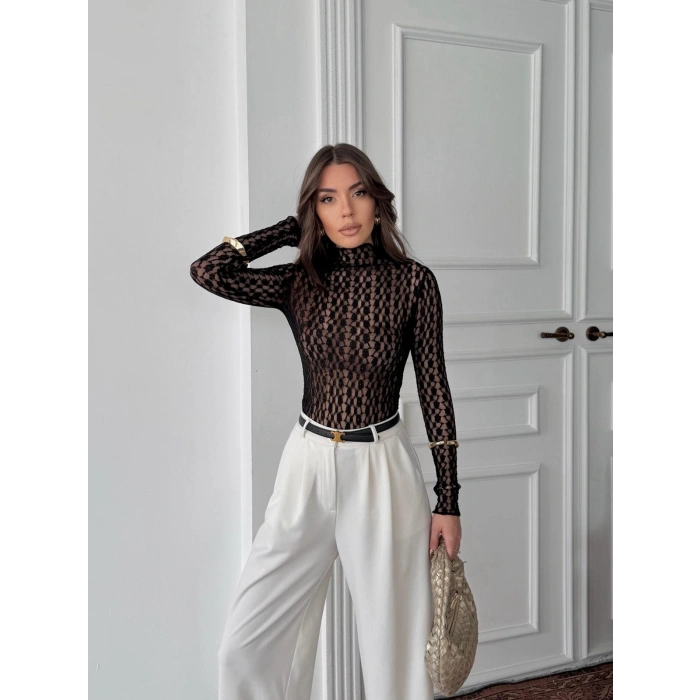 Siyah Dantel Detay Body