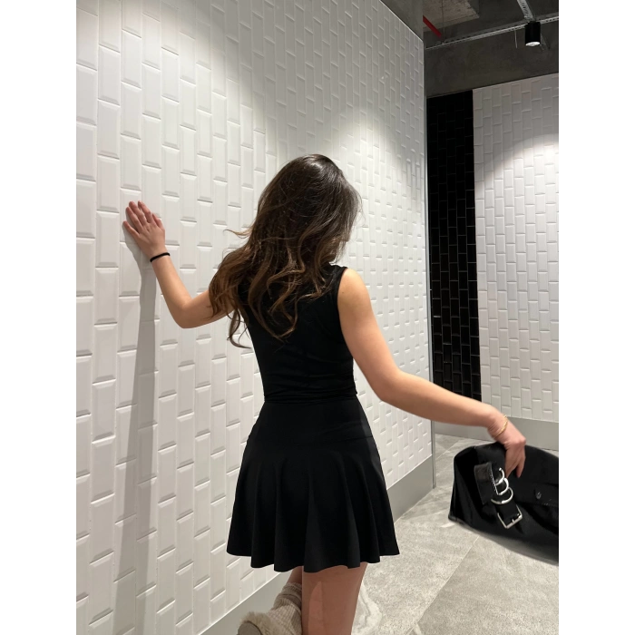 Siyah Fermuarlı Bilyeli Bluz