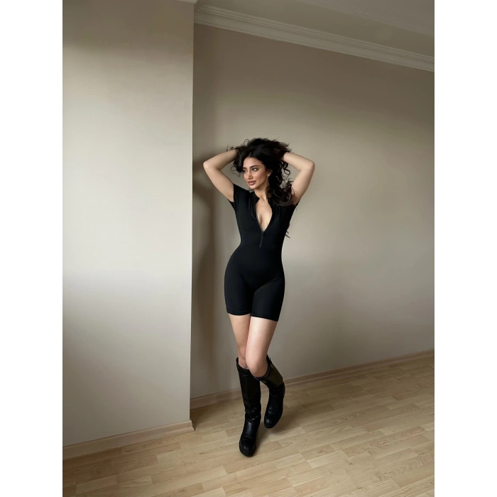 Siyah Fermuarlı Şort Tulum