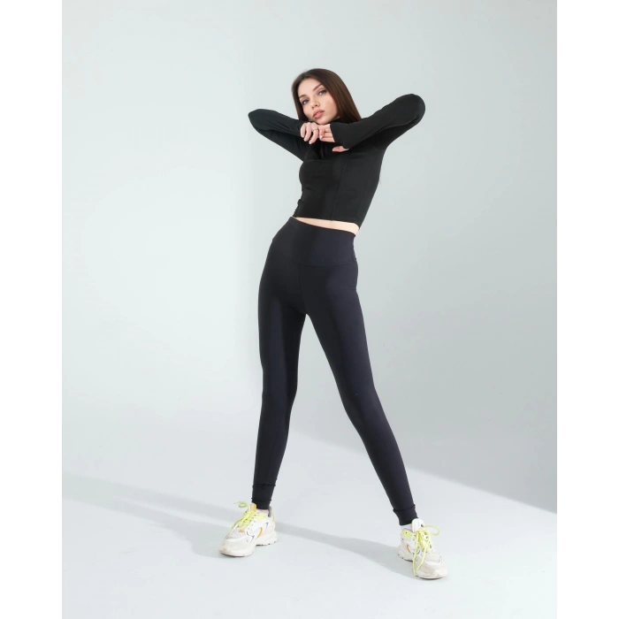 Siyah Renkli Parmak Geçmeli Spor Body