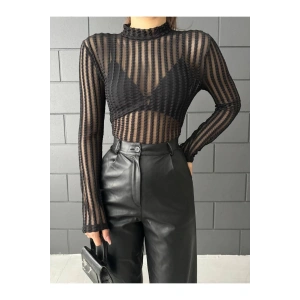 Siyah Tül Detay Transparan Bluz