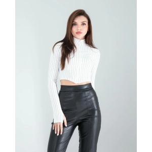 Beyaz Fitilli Parmak Geçmeli Crop