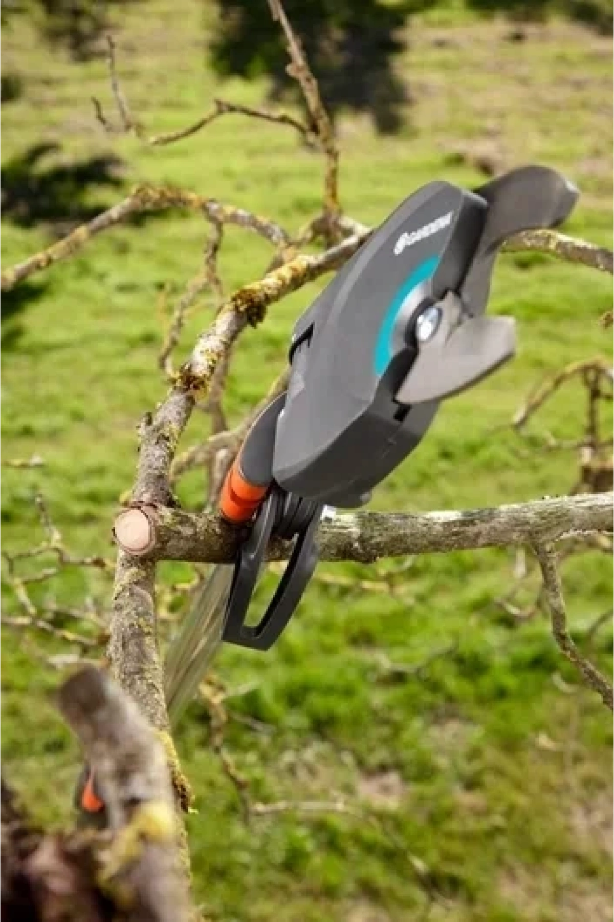 Gardena 12051-20 Yüksek Dal Budama Makası EnergyCut Pro L