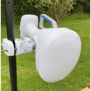 Ubiquiti UISP Horn Anten | Wave MLO 5 Uyumlu 6 GHz PtMP & PtP (Gürültü Kalkanı)