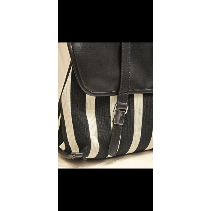 SİYAH BEYAZ ÇİZGİLİ ÇANTA Y6458