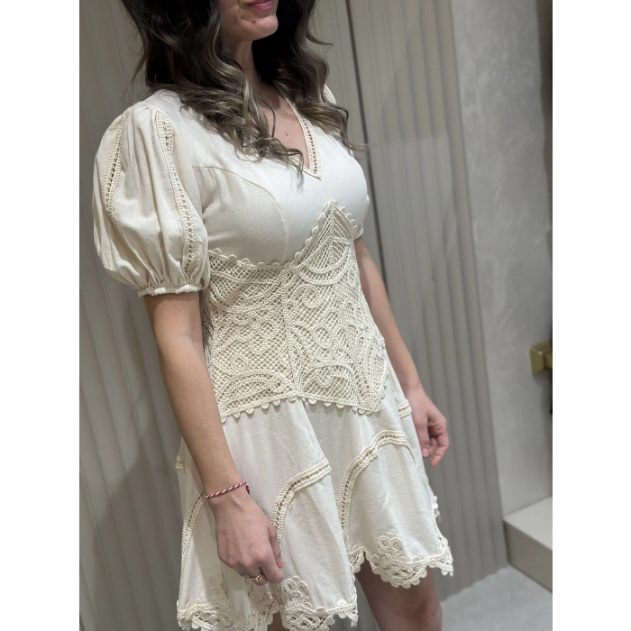GÜPÜR İŞLEMELİ EKRU ELBİSE
