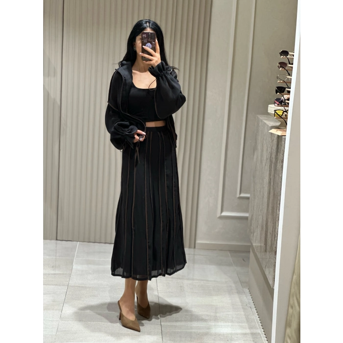 SİYAH ETEKLİ CEKET TAKIM