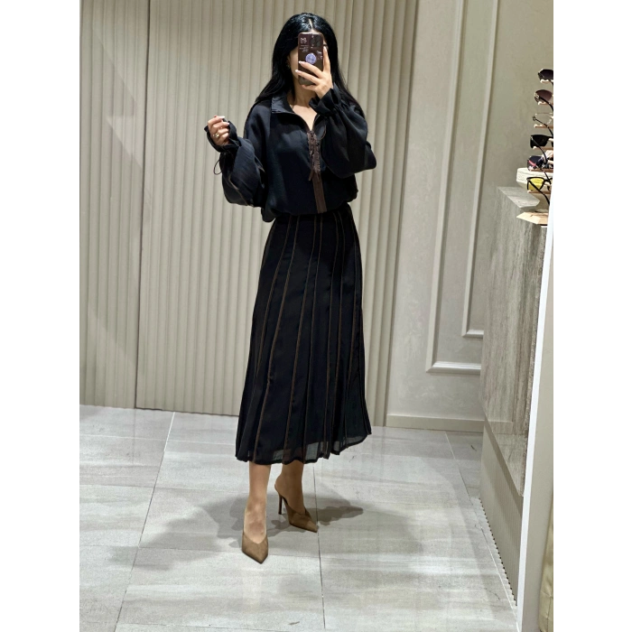 SİYAH ETEKLİ CEKET TAKIM