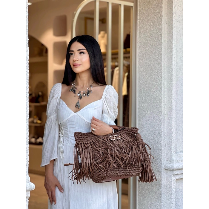 EKRU VOLAN KOL BEL DETAY ELBİSE