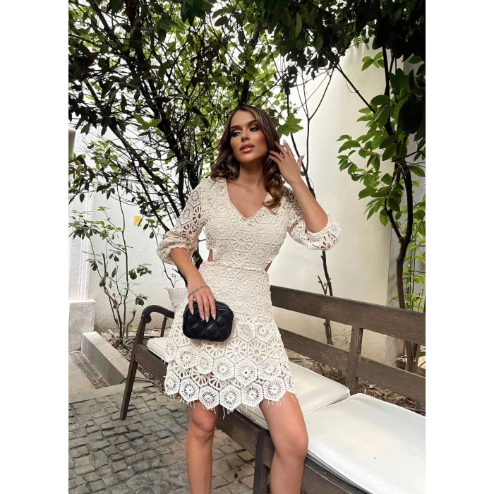 Bel Dekolte Detaylı Dantel ELbise