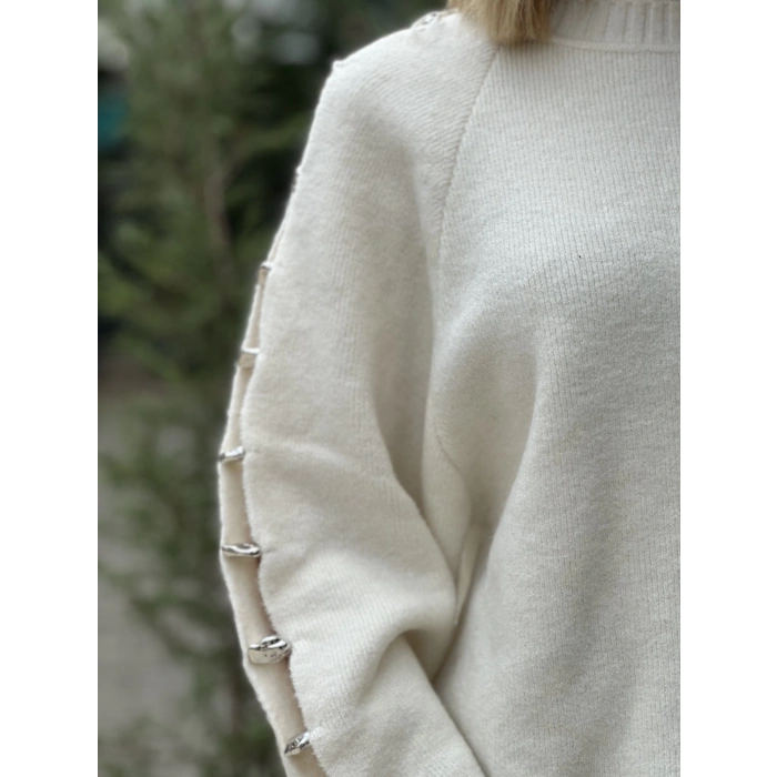 BİSİKLET YAKA KOLLARI AKSESUARLI EKRU KAZAK