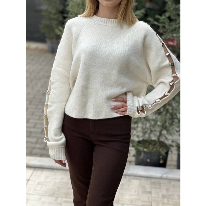 BİSİKLET YAKA KOLLARI AKSESUARLI EKRU KAZAK