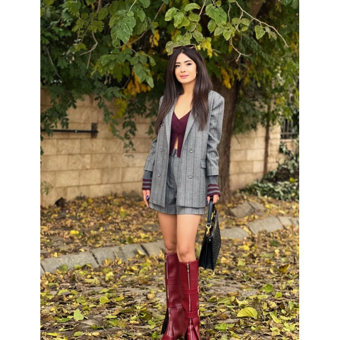 BORDO TAŞ İŞLEMELİ ŞORT