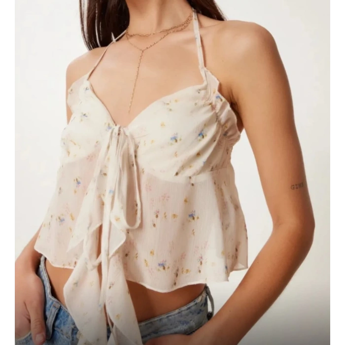 BOYUNDAN BAĞLI FIRFIRLI TOP