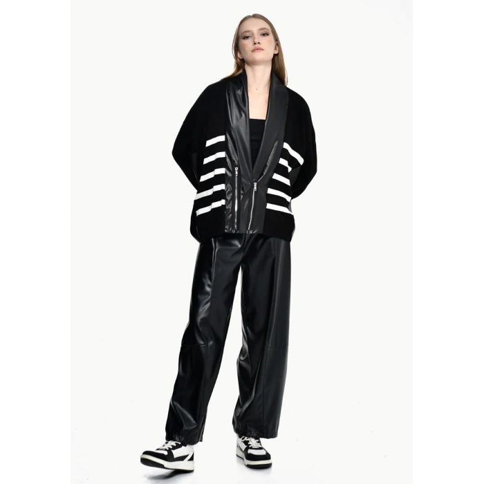 ÇİZGİLİ DERİ DETAY TRİKO HIRKA