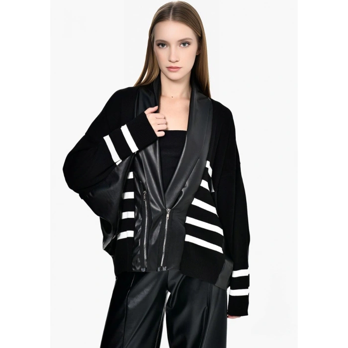 ÇİZGİLİ DERİ DETAY TRİKO HIRKA