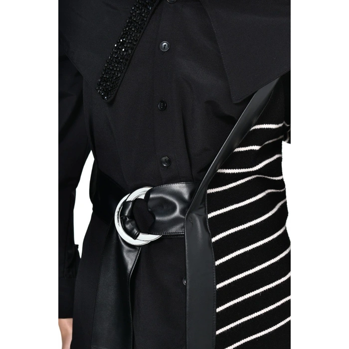 ÇİZGİLİ DERİ KEMERLİ TASARIM TRİKOLU GÖMLEK