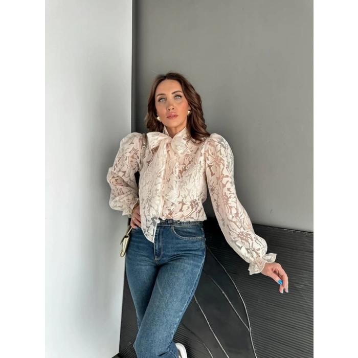 DANTEL FİYONK YAKA GÖMLEK