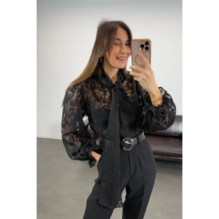 DANTEL FİYONK YAKA GÖMLEK