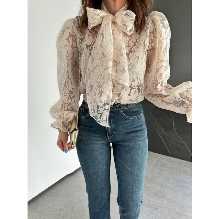 DANTEL FİYONK YAKA GÖMLEK